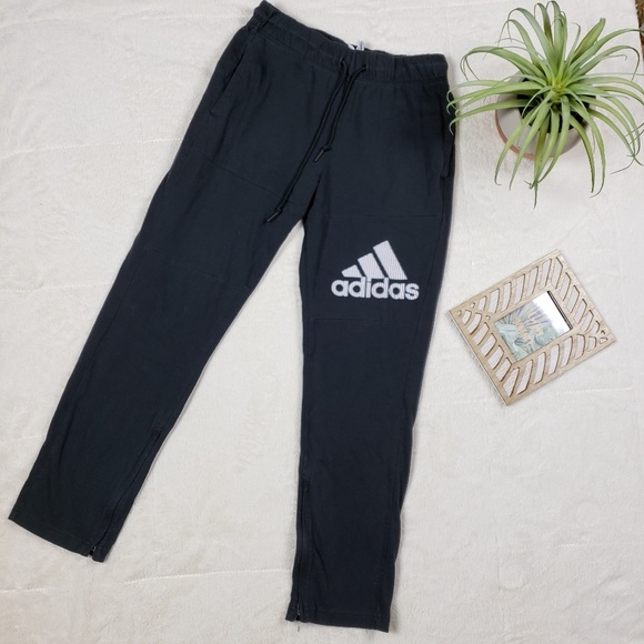 adidas essentials logo sweatpants